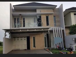 5 Bedroom House for sale in Dukuhpakis, Surabaya, Dukuhpakis