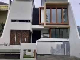 5 Bedroom Villa for sale in Mulyorejo, Surabaya, Mulyorejo