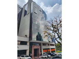 68 SqM Office for sale in Centro Comercial Unicentro Medellin, Medellin, Medellin