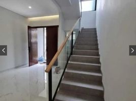 4 Habitación Villa en venta en Mulyorejo, East Jawa, Mulyorejo