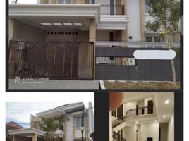 8 Bedroom House for sale in Siloam Hospitals Surabaya, Gubeng, Gubeng