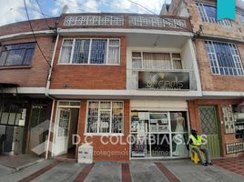 4 Bedroom House for sale in Bogota, Cundinamarca, Bogota