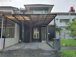 3 Habitación Villa en venta en Wiyung, East Jawa, Wiyung