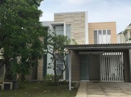 3 Kamar Rumah for rent in Lakarsantri, Surabaya, Lakarsantri