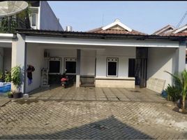 4 Kamar Rumah for sale in Waru, Sidoarjo, Waru