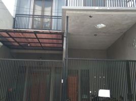 4 Bedroom House for sale in Waru, Sidoarjo, Waru