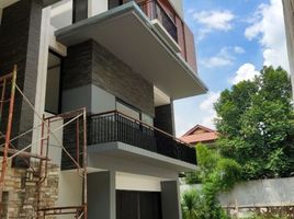 4 Bedroom House for sale in Universitas Katolik Indonesia Atma Jaya, Tanah Abang, Kebayoran Lama