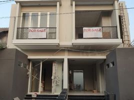 4 Schlafzimmer Villa zu verkaufen in Tambaksari, East Jawa, Tambaksari