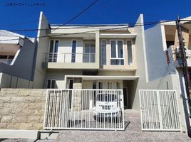 4 Habitación Casa en venta en Tambaksari, East Jawa, Tambaksari