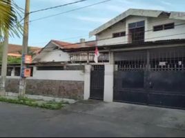 4 Kamar Rumah for sale in Gunung Anyar, Surabaya, Gunung Anyar