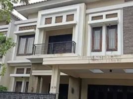 4 Bedroom House for sale in Gayungan, Surabaya, Gayungan