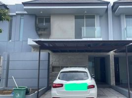 4 Bedroom House for sale in East Jawa, Lakarsantri, Surabaya, East Jawa