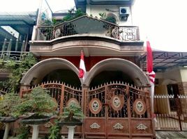 5 Schlafzimmer Villa zu verkaufen in Dukuhpakis, East Jawa, Dukuhpakis
