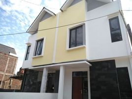 2 Kamar Vila for sale in Husein Sastranegara International Airport, Andir, Sumurbandung