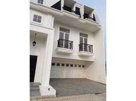 3 Bedroom Townhouse for sale in Kembangan, Jakarta Barat, Kembangan