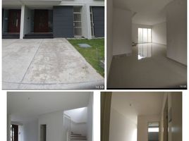 4 Habitación Casa en venta en Wiyung, East Jawa, Wiyung