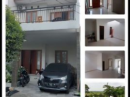Maison 5 chambre à vendre à Wiyung, East Jawa, Wiyung, Surabaya, East Jawa