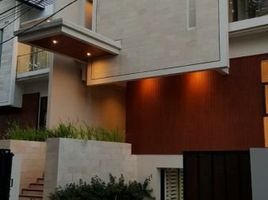 6 Bedroom House for sale in Universitas Katolik Indonesia Atma Jaya, Tanah Abang, Kebayoran Lama