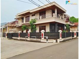 8 Kamar Rumah for sale in Pondokgede, Bekasi, Pondokgede