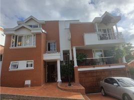 5 Bedroom Villa for sale in Medellin, Antioquia, Medellin