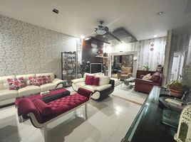 3 Bedroom Villa for sale in Aeon Mall Jakarta Garden City, Cakung, Cakung