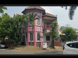 5 Bedroom House for sale in Dukuhpakis, Surabaya, Dukuhpakis