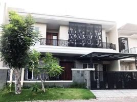 5 Kamar Rumah for sale in Lakarsantri, Surabaya, Lakarsantri