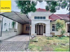 4 Bedroom House for rent in East Jawa, Lakarsantri, Surabaya, East Jawa