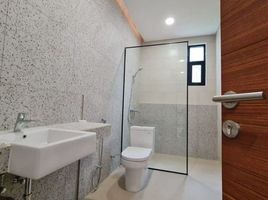 4 Bedroom House for sale in Cidadap, Bandung, Cidadap