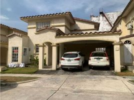 3 Habitación Casa en alquiler en Panamá, San Francisco, Ciudad de Panamá, Panamá, Panamá