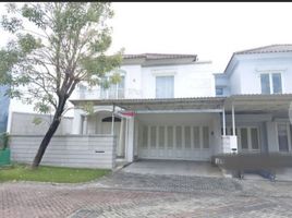 5 Habitación Villa en venta en Wiyung, East Jawa, Wiyung