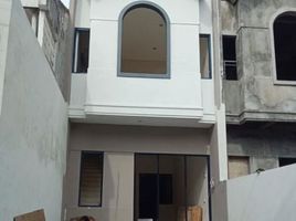 3 Habitación Villa en venta en Rungkut, East Jawa, Rungkut