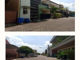 4 Bedroom House for sale in Jambangan, Surabaya, Jambangan