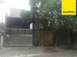 5 Bedroom House for sale in Dukuhpakis, Surabaya, Dukuhpakis