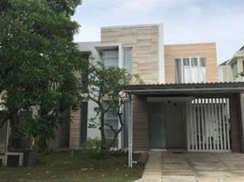 4 Bedroom House for rent in East Jawa, Lakarsantri, Surabaya, East Jawa