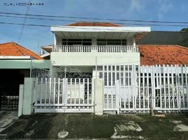 3 Bedroom House for sale in Siloam Hospitals Surabaya, Gubeng, Gubeng