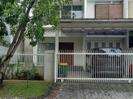 5 Bedroom House for sale in Wiyung, Surabaya, Wiyung