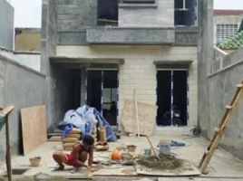 3 Habitación Villa en venta en Rungkut, East Jawa, Rungkut