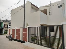 4 Bedroom House for sale in Halim Perdanakusuma Airport, Makasar, Duren Sawit