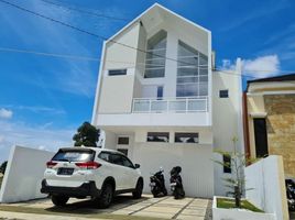 3 Kamar Vila for sale in Husein Sastranegara International Airport, Andir, Sukajadi