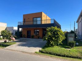 3 Bedroom House for sale in Quilmes, Buenos Aires, Quilmes