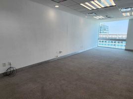 68 m2 Office for rent in Huixquilucan, Mexico, Huixquilucan