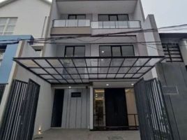4 Habitación Villa en venta en Mulyorejo, East Jawa, Mulyorejo