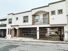 5 Habitación Casa en venta en Monterrey, Nuevo León, Monterrey