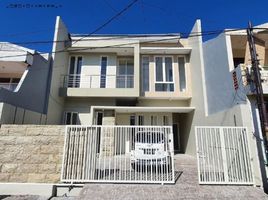 4 Habitación Casa en venta en Tambaksari, East Jawa, Tambaksari