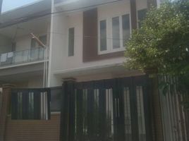 4 Bedroom House for sale in Dukuhpakis, Surabaya, Dukuhpakis