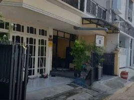 6 Bedroom House for sale in Tenggilis Mejoyo, Surabaya, Tenggilis Mejoyo