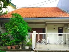 4 Kamar Rumah for sale in Gunung Anyar, Surabaya, Gunung Anyar