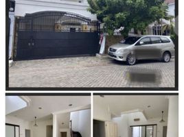 5 Schlafzimmer Villa zu verkaufen in Dukuhpakis, East Jawa, Dukuhpakis