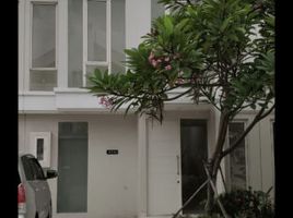 2 Bedroom House for sale in Tandes, Surabaya, Tandes